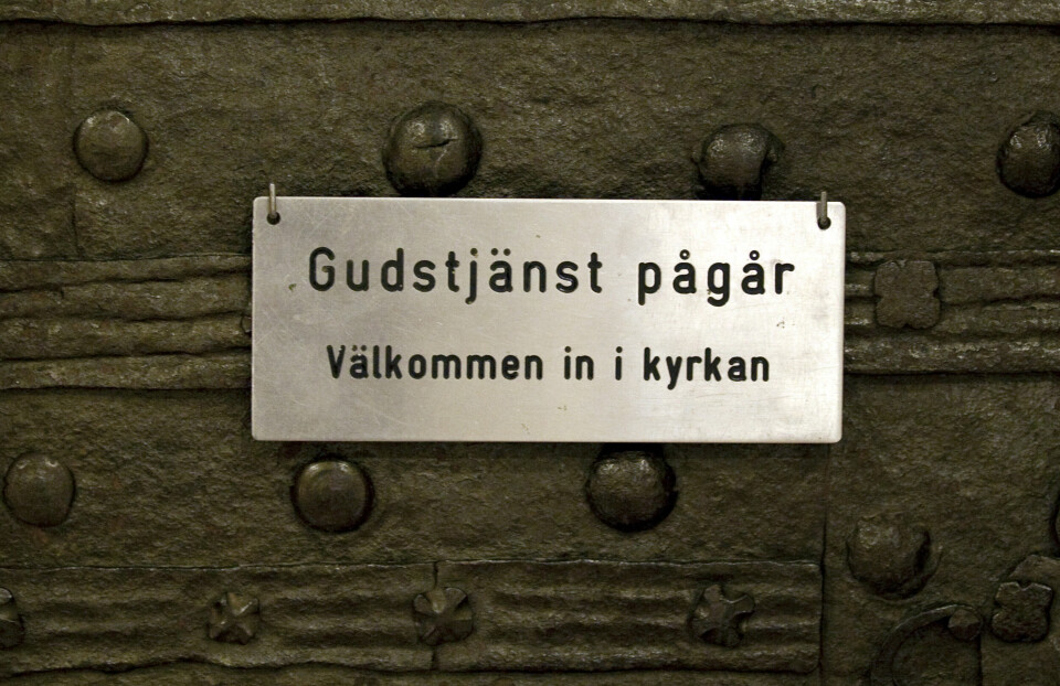 Motstå frestelsen att bli förkyrkligad kyrka