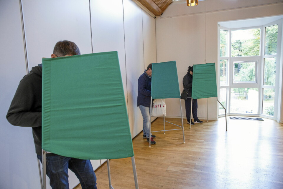 Församlingsmedlemmar behöver inte kontakta Stefan Löfven för att få reda på vad S har för uppfattning inför kyrkovalet.