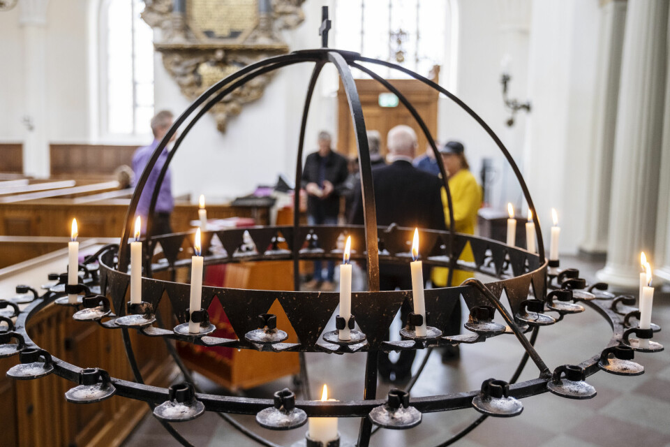 Ljusbäraren var en gång illa ansedd i Svenska kyrkan, påminner skribenten om.