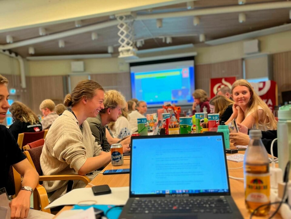 Ungdomar i Skara stift och övriga 12 distrikt samlades till digitalt årsmöte.