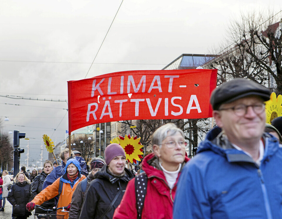Vi bär hopp, för vi är del av hoppets kyrka. Ett sätt att gestalta detta är att sluta upp bakom unga vars framtid står på spel, vars rop är fyllda av panik, menar debattörerna. foto: Marcus