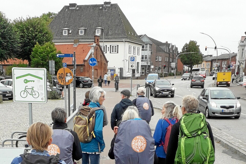 Pilgrims walk for future i Neustadt med tyska medvandrare.