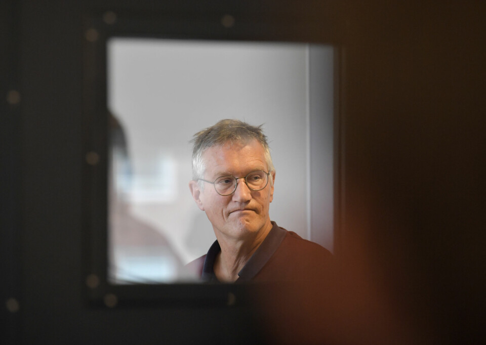 Kyrkan måste följa myndigheternas råd