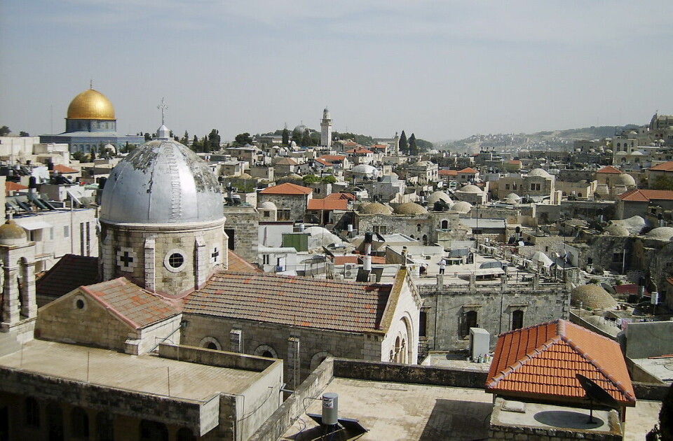 Utlandsresor för miljoner i Malmö