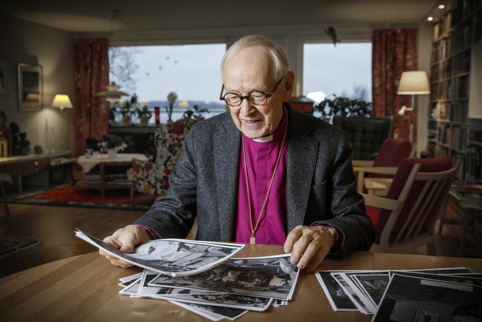 ”Nu är så mycket av det som så många människor har vigt sitt liv åt bortglömt', bortglömt”, säger Strängnäs tidigare biskop Jonas Jonson. Han vill visa hur djupt påverkad Svenska kykan är av sin missionerande historia.