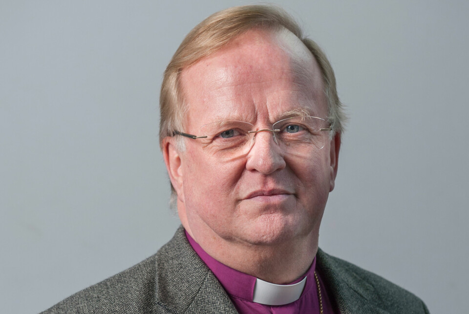 Biskop Ragnar Persenius får medalj av kungen