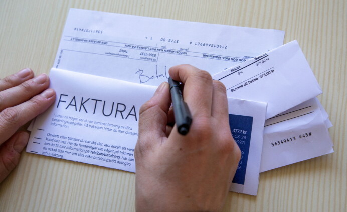 Advokatkostnad betalas av arbetsutskottet