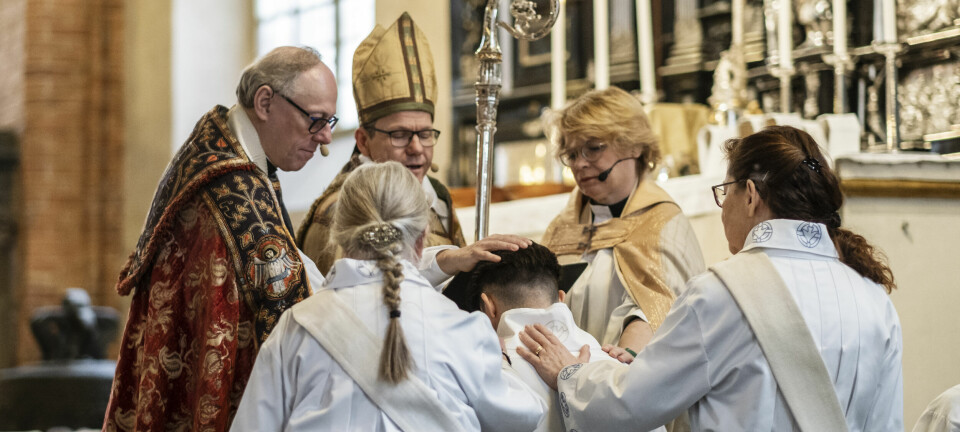 Utskott ser positivt på kortare prästutbildning